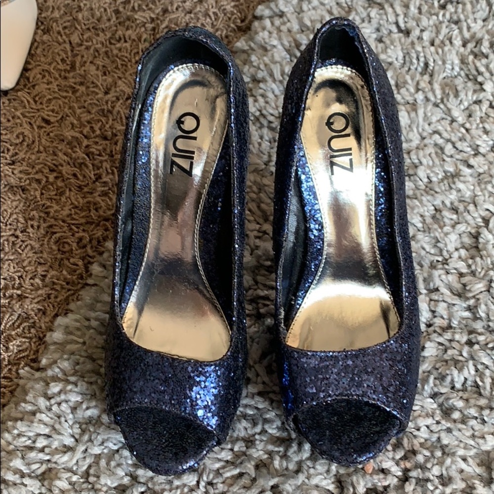 Quiz shiny navy heels